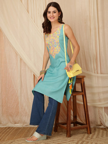 Green Cotton Blend Yoke Embriodery Sleeveless Kurta With Tassles and Kodi