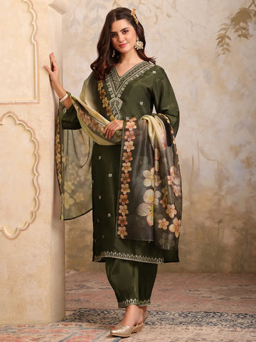 Youthnic Women's Silk Blend Embroidered Straight Kurta Salwar With Floral Print Dupatta (Green)
