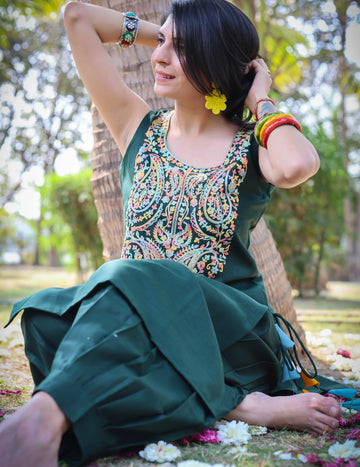 Cotton Blend Yoke Embroidery Sleeveless Kurta Salwar With Tassles (Bottle Green)