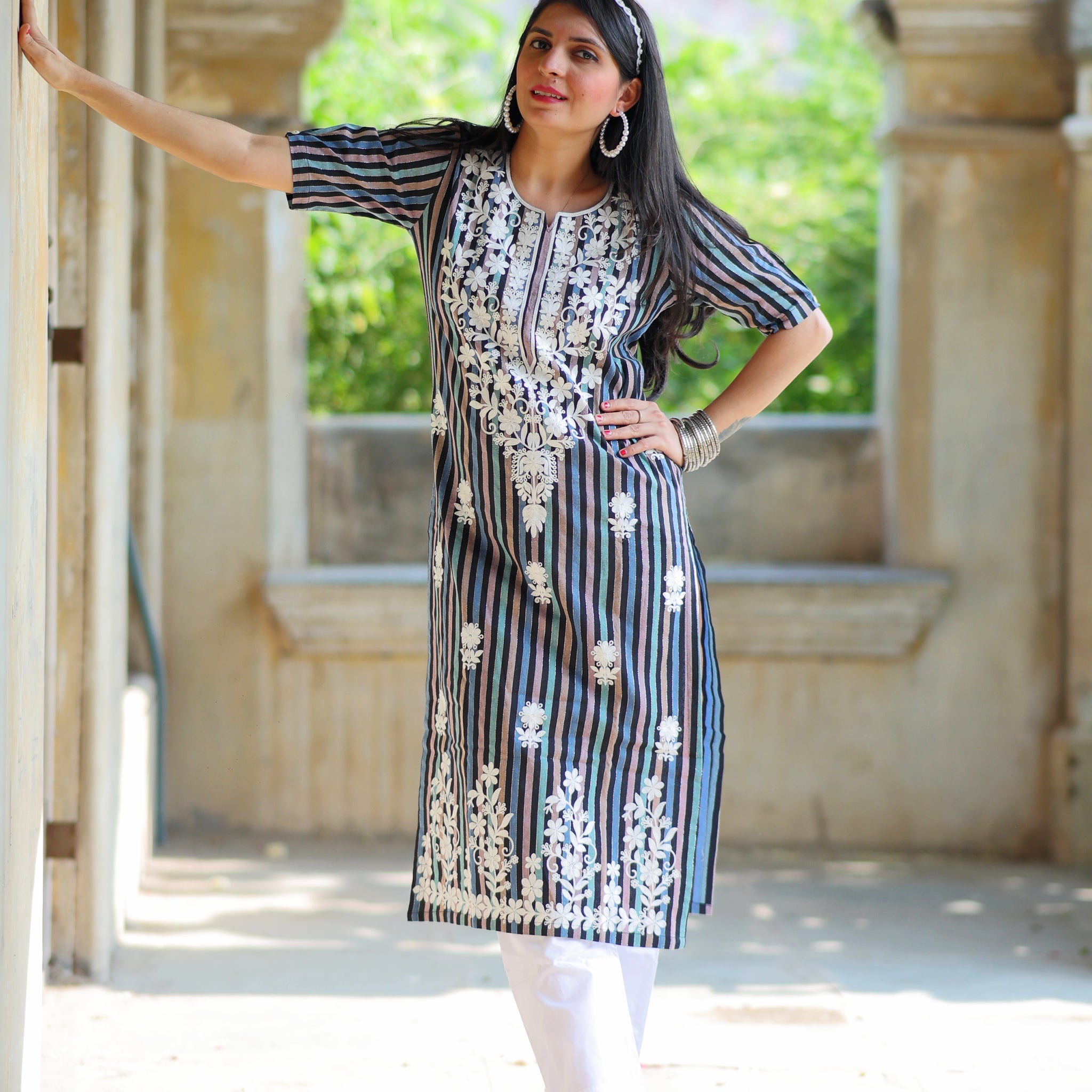 Youthnic Women's Cotton Blend striped Straight Multicolor Kurti
