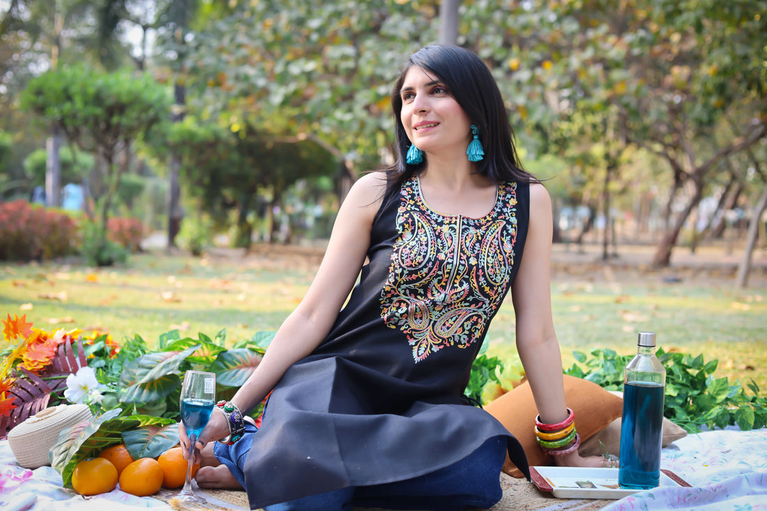 Black Cotton Blend Yoke Embriodery Sleeveless Kurta With Tassles and Kodi