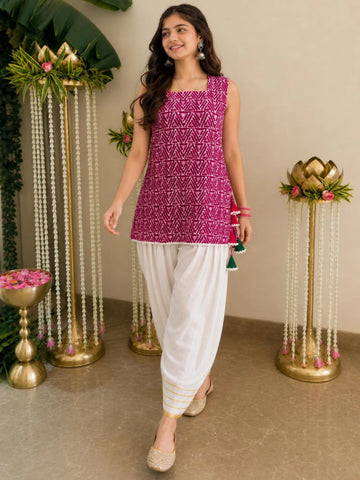 Pink Cotton Blend Abstract Print With Latkan Straight Short Kurti