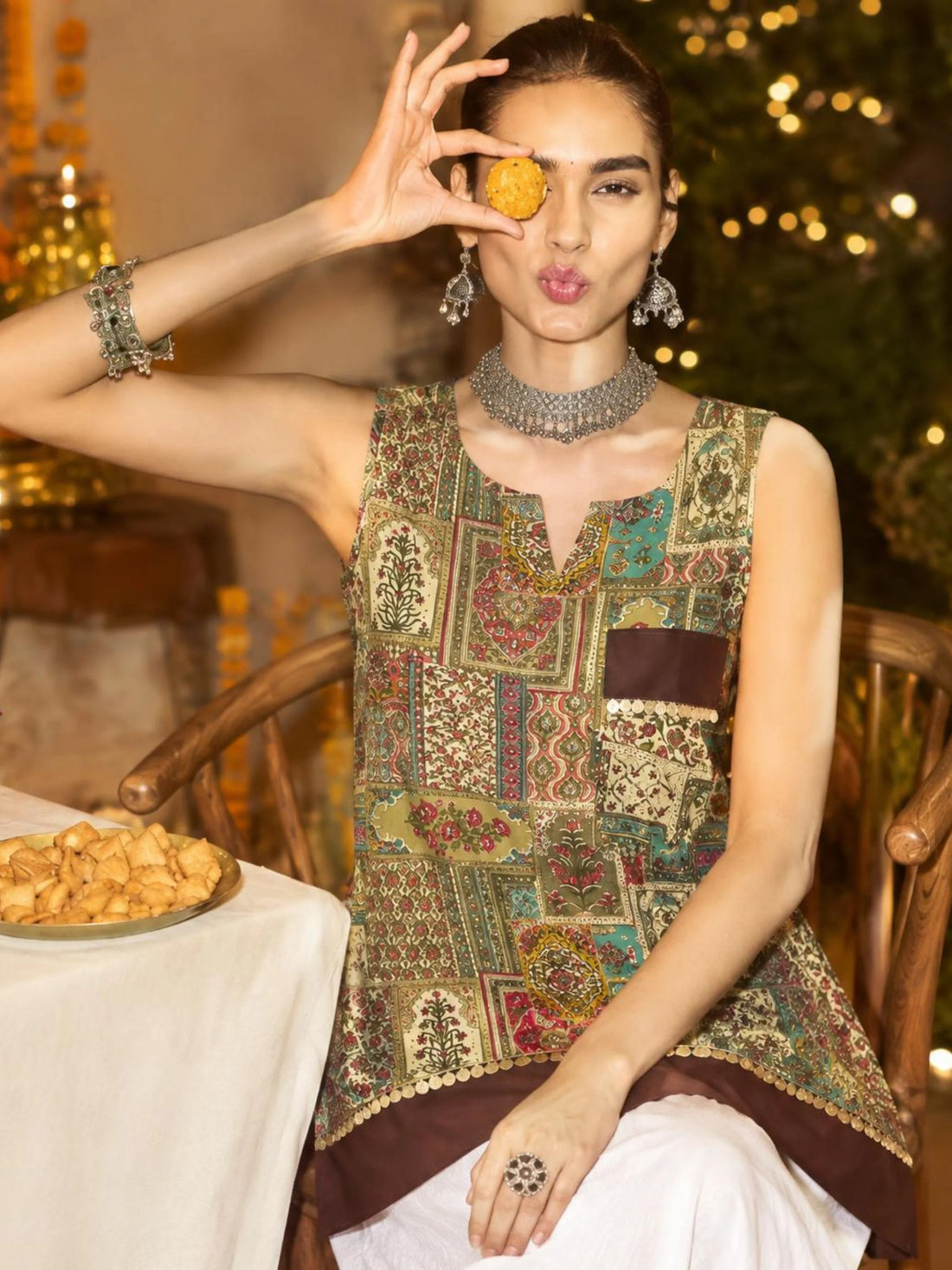 Beige Viscose Rayon Leheriya Print sleeveless Staright Short Kurti