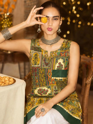 Green Viscose Rayon Leheriya Print sleeveless Staright Short Kurti