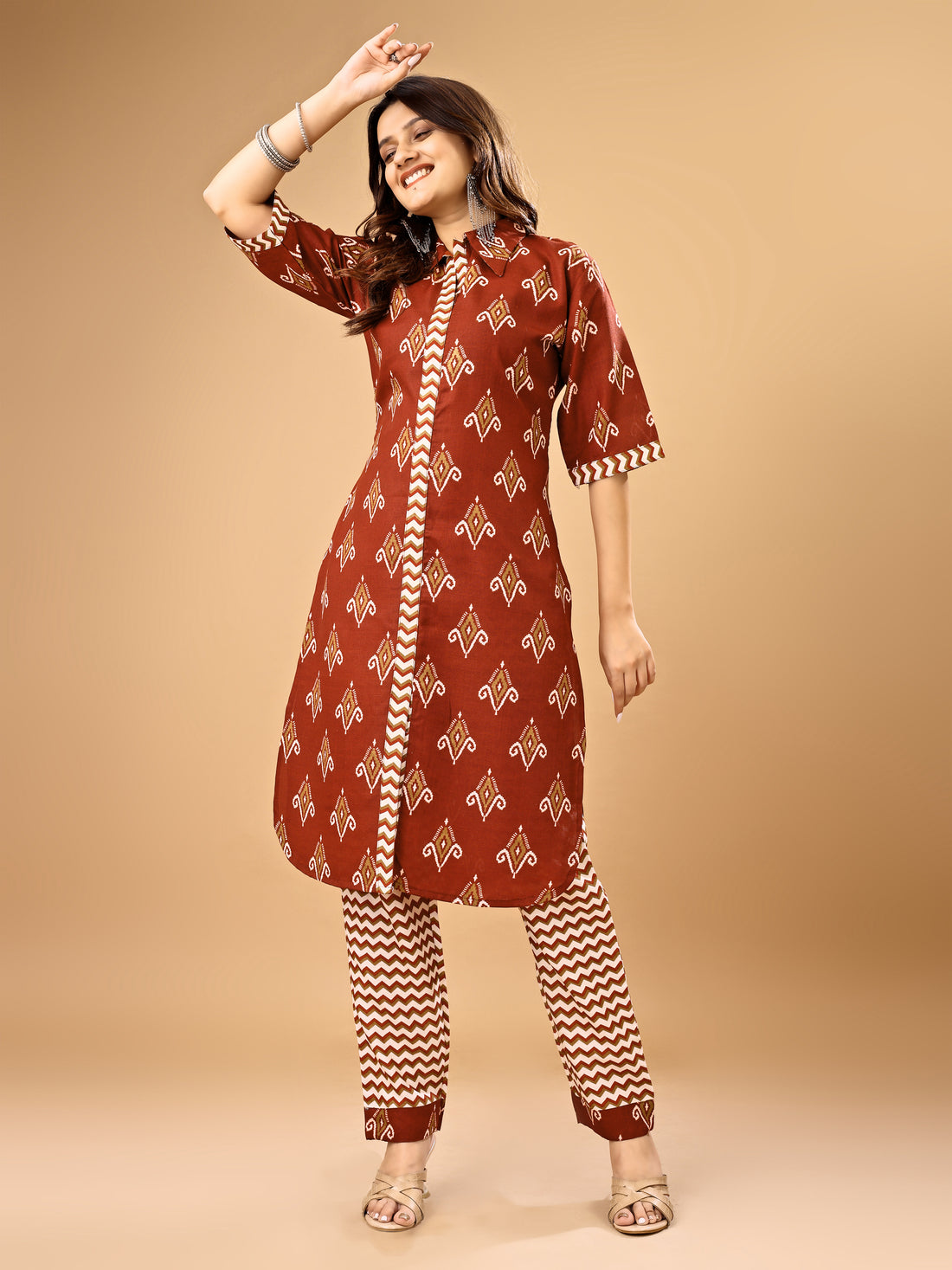 Youthnic Women's Straight Cotton Blend Printed Kurta Pant Set