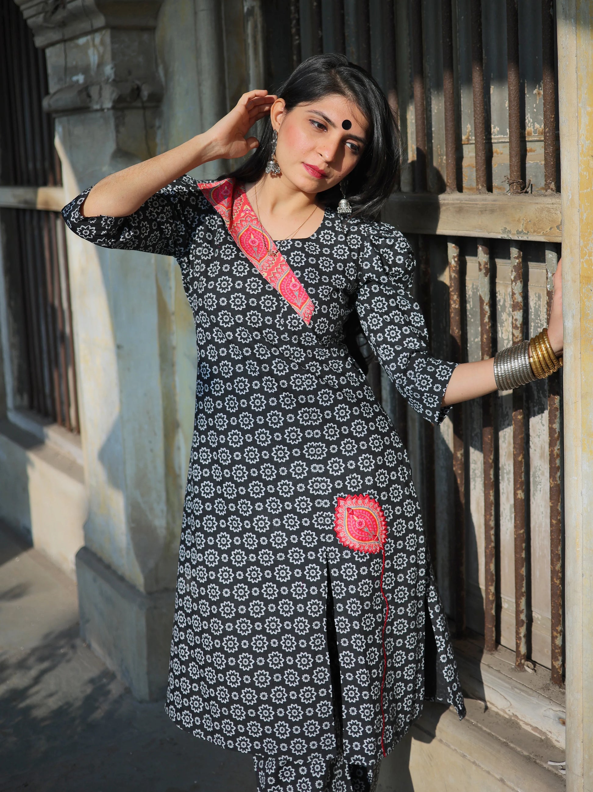Youthnic black printed A-line kurta — fabric print close-up