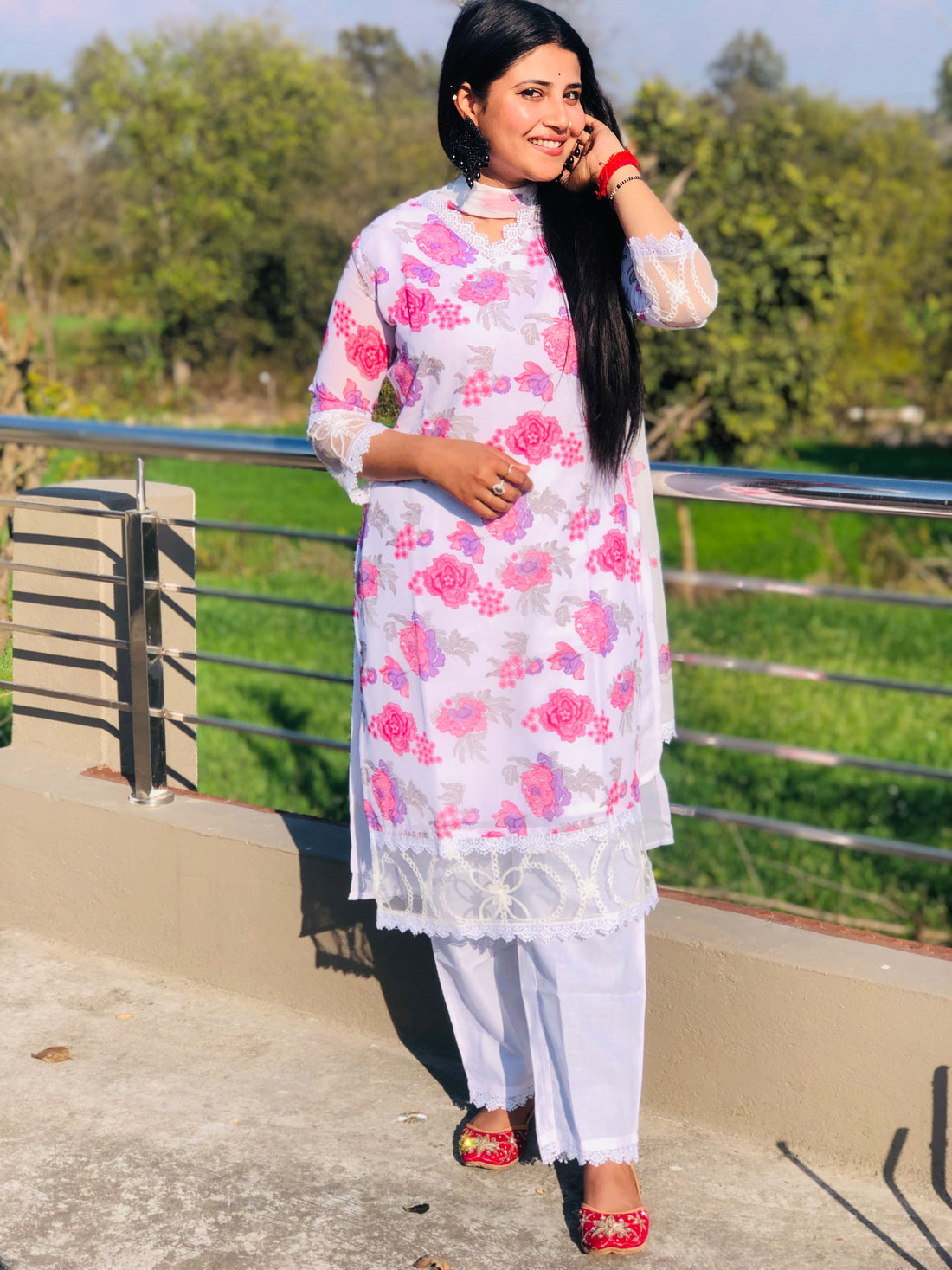 White Georgette Floral Print Kurta Pant With Dupatta Set