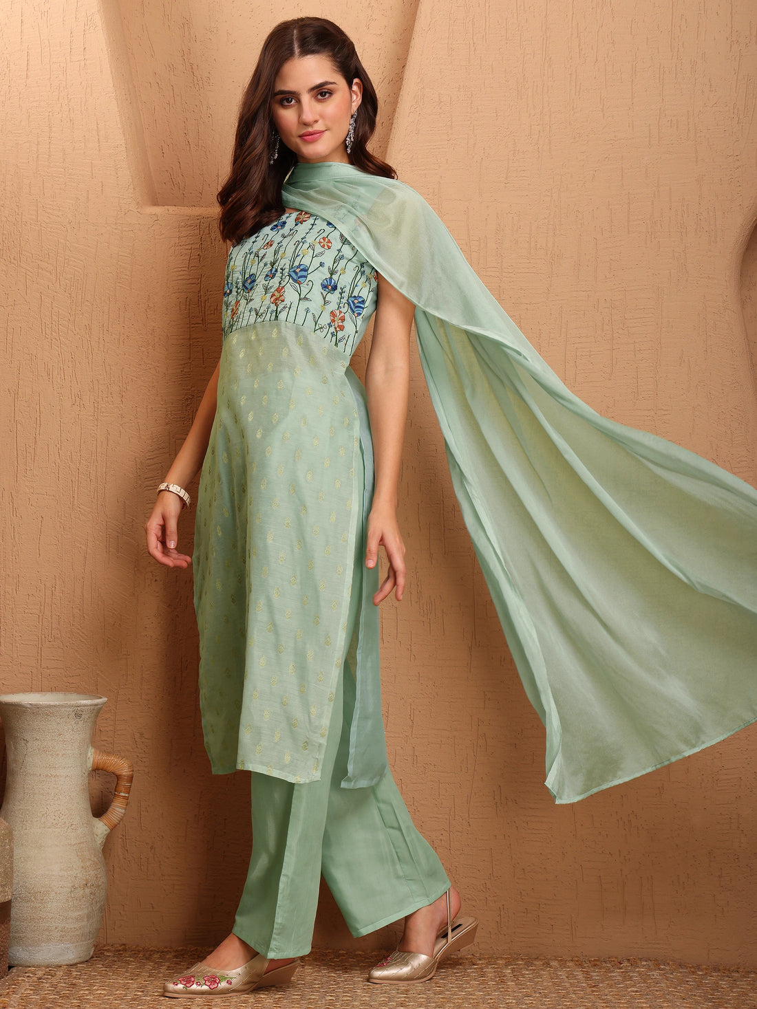 Light Green Chanderi Silk Zari Embroidery Sleeveless kurta Palazzo With Dupatta Set