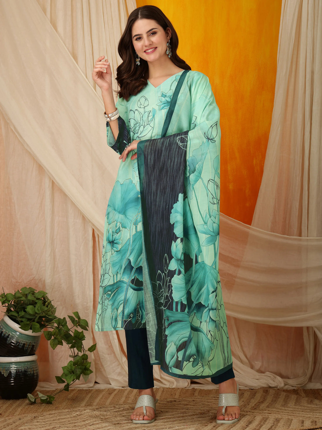 Rama Green Silk Blend floral Print & Lace work Straight Kurta Pant With Printed Dupatta Set