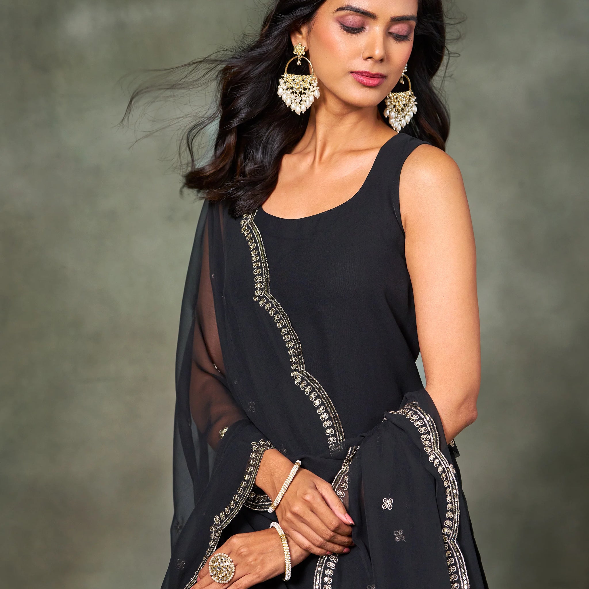 Black Georgette Embroidered straight sleeveless Kurta Pant with Dupatta Set