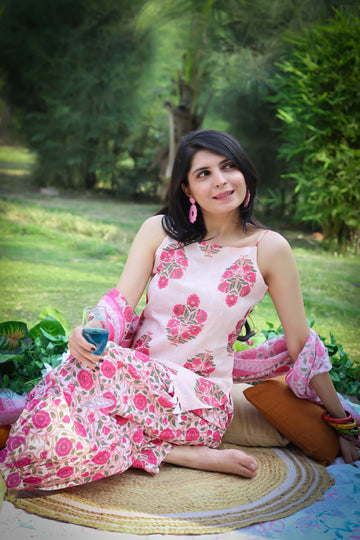 Linen Floral Print Summer Wear Sleeveless Straight Short Kurti Salwar With Dupatta set (Peach)