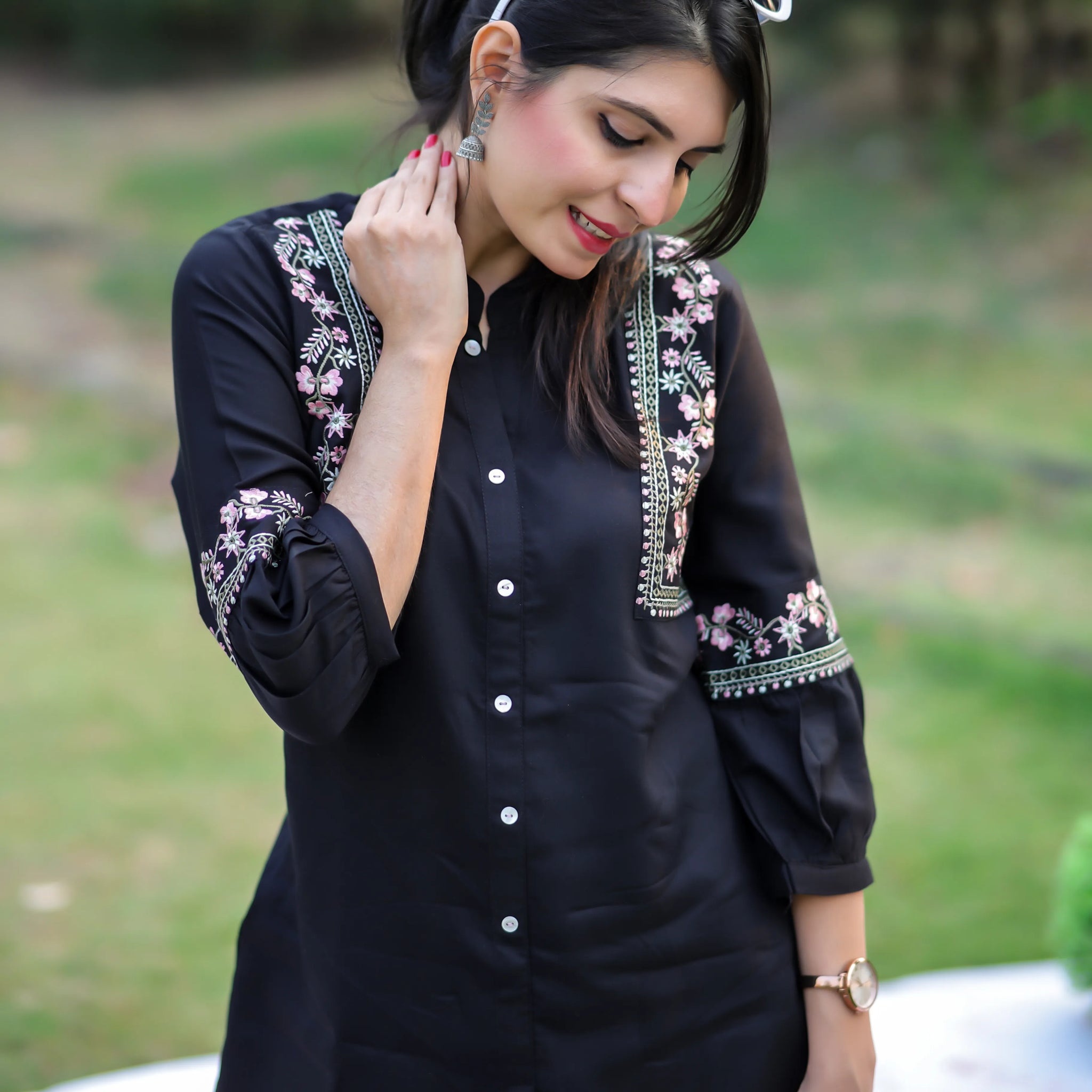 Black Viscose Rayon A-Line Summer Short Kurti
