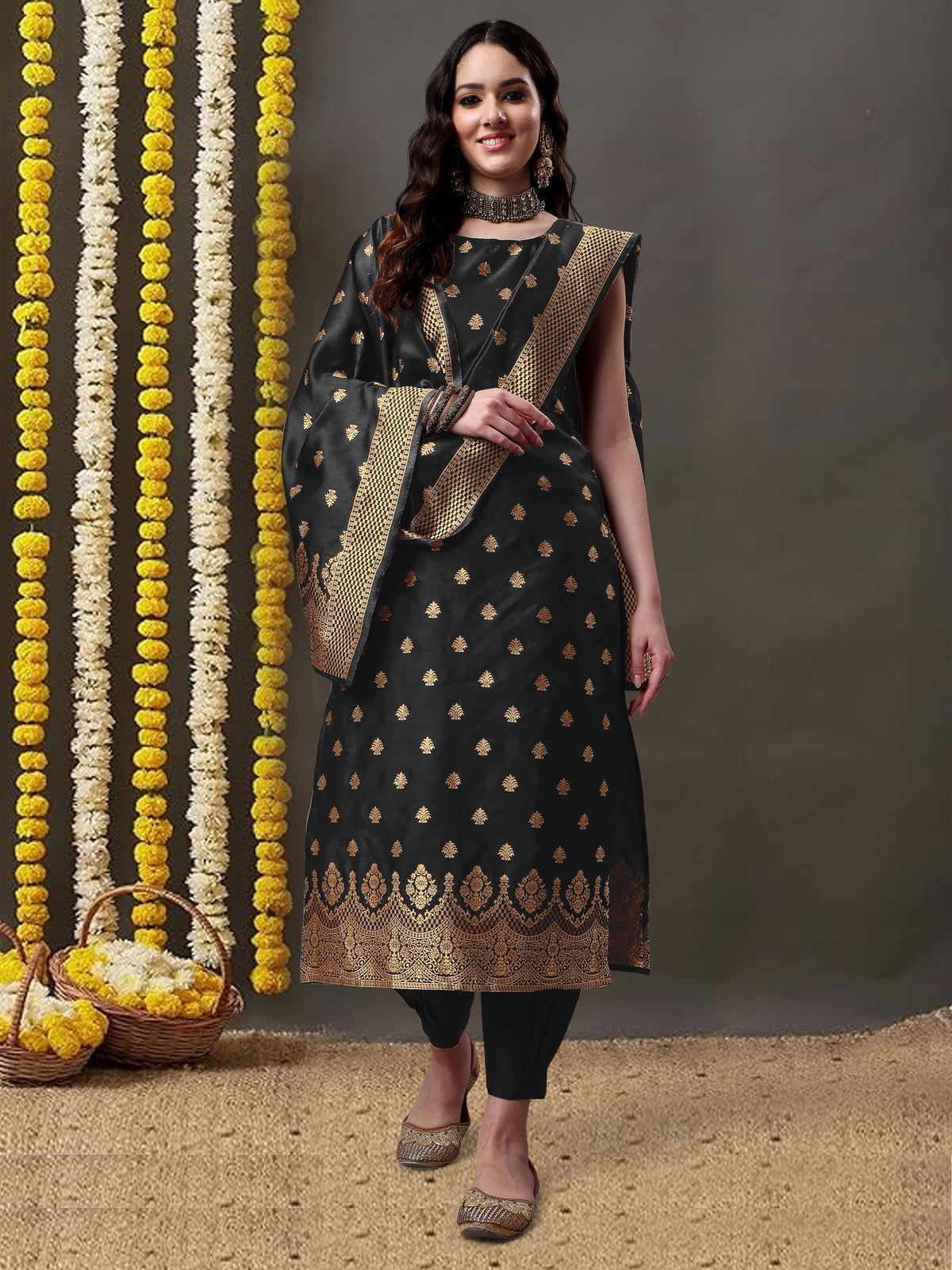 Youthnic - Silk Straight Kurta Salwar Pant With Banarasi Dupatta