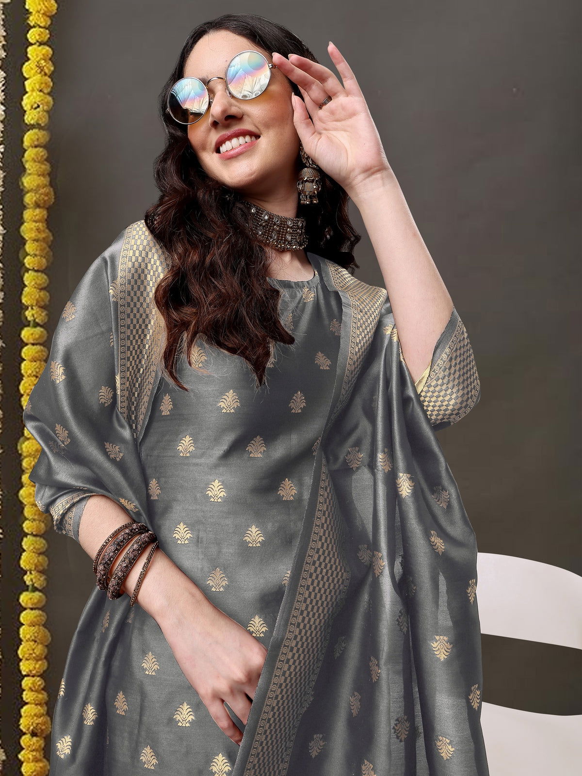 Youthnic - Silk Straight Kurta Salwar Pant With Banarasi Dupatta