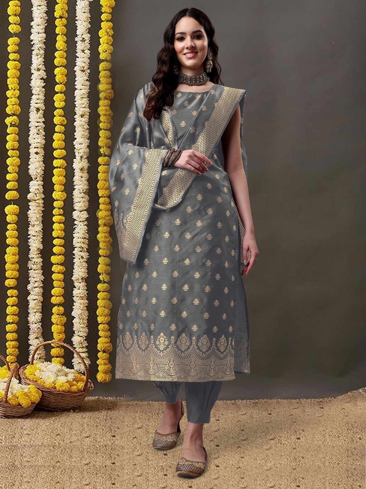 Youthnic - Silk Straight Kurta Salwar Pant With Banarasi Dupatta