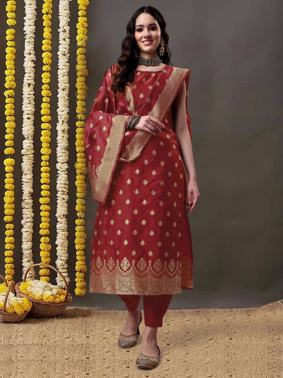 Youthnic - Silk Straight Kurta Salwar Pant With Banarasi Dupatta