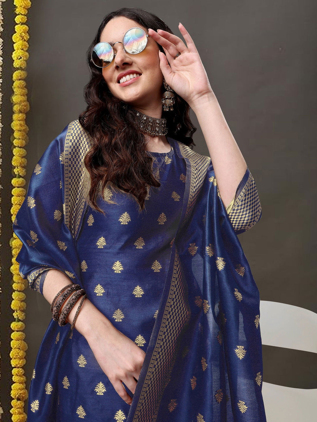 Youthnic - Silk Straight Kurta Salwar Pant With Banarasi Dupatta
