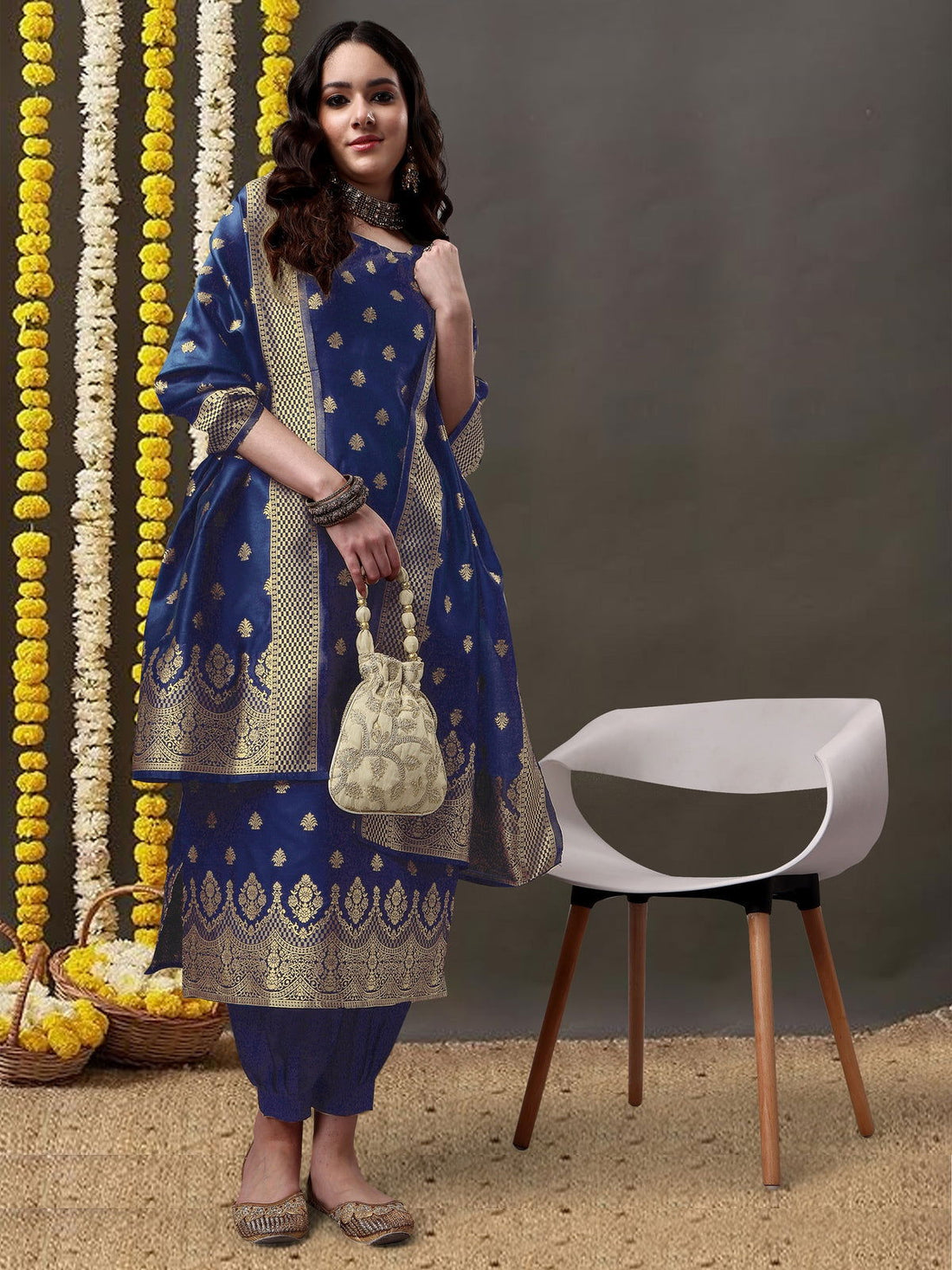 Youthnic - Silk Straight Kurta Salwar Pant With Banarasi Dupatta