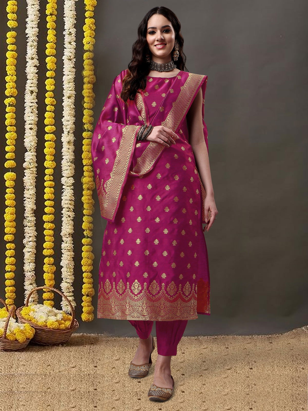 Youthnic - Silk Straight Kurta Salwar Pant With Banarasi Dupatta