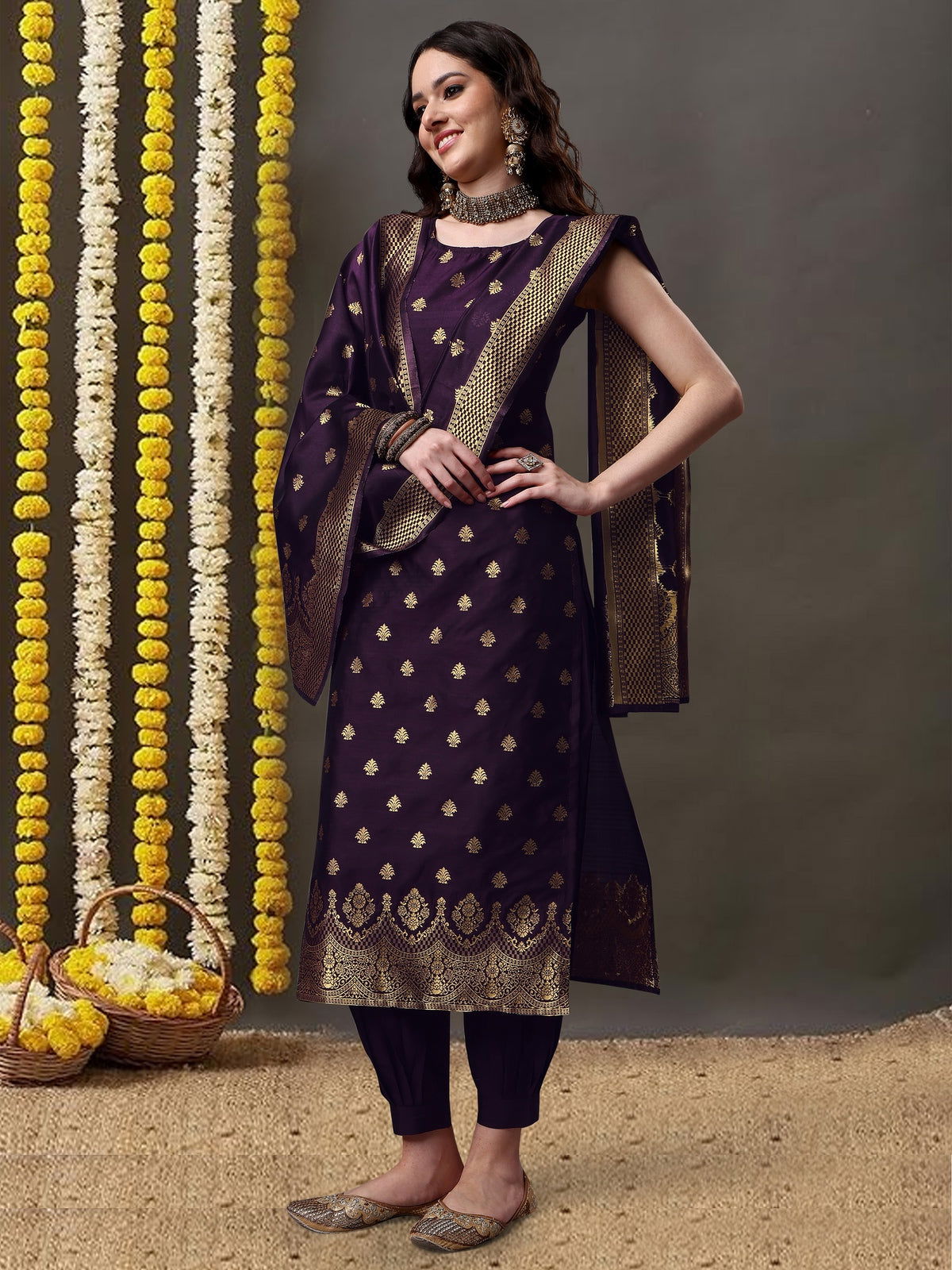 Youthnic - Silk Straight Kurta Salwar Pant With Banarasi Dupatta